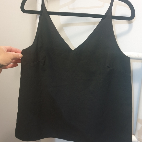 Ally Fashion v neck - Picture 2 of 3